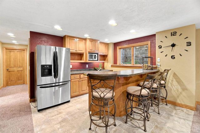 638 MIRANDA STREET, Combined Locks, WI 54113