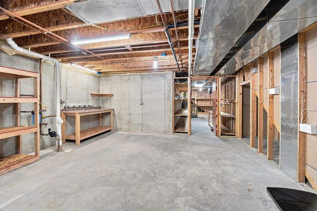 638 MIRANDA STREET, Combined Locks, WI 54113