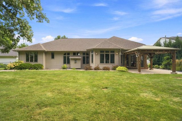638 MIRANDA STREET, Combined Locks, WI 54113