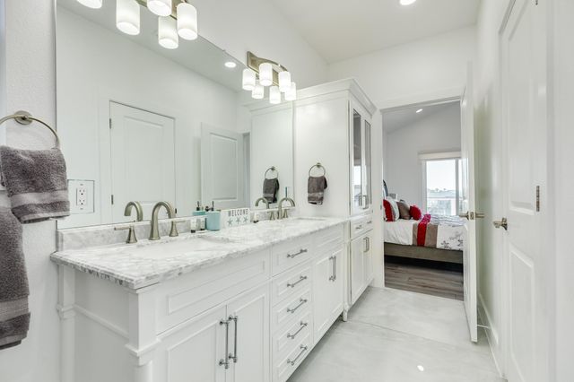 3903 Pirates Beach Blvd Court, Galveston, TX 77554