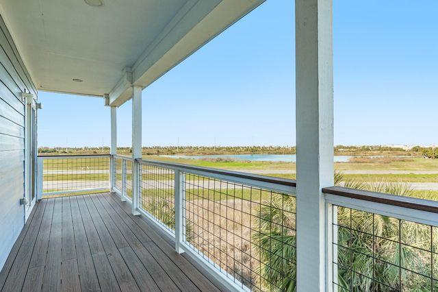 3903 Pirates Beach Blvd Court, Galveston, TX 77554