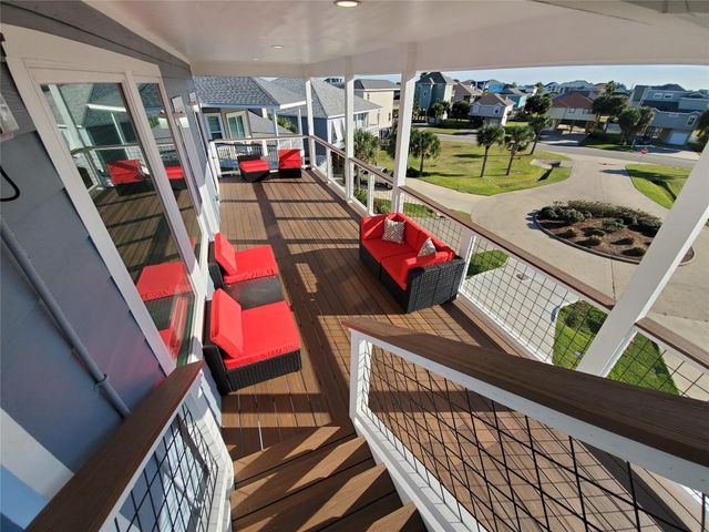 3903 Pirates Beach Blvd Court, Galveston, TX 77554