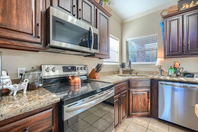 147 Birdsong Lane, Terrell, TX 75160