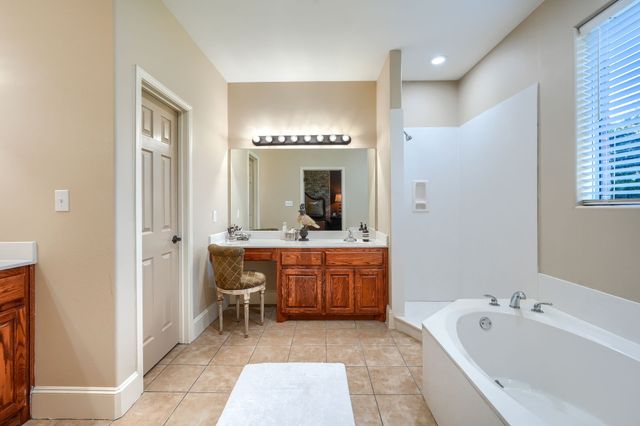 147 Birdsong Lane, Terrell, TX 75160