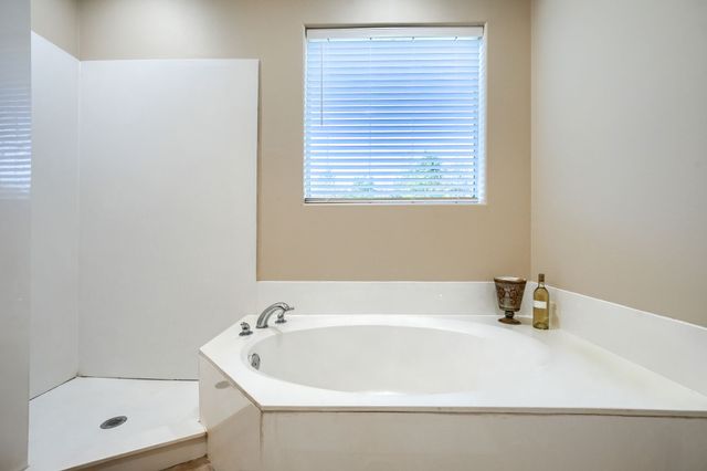 147 Birdsong Lane, Terrell, TX 75160