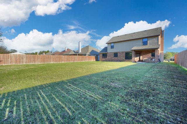 147 Birdsong Lane, Terrell, TX 75160