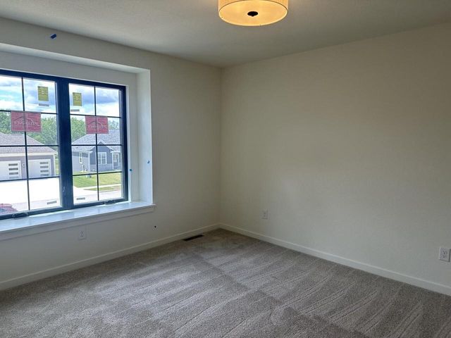 3809 White Oak WAY, Waukesha, WI 53188