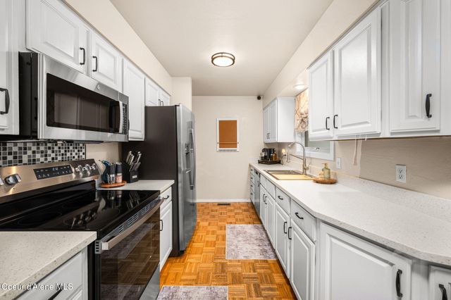 10220 N Reed Rd, Hayden, ID 83835