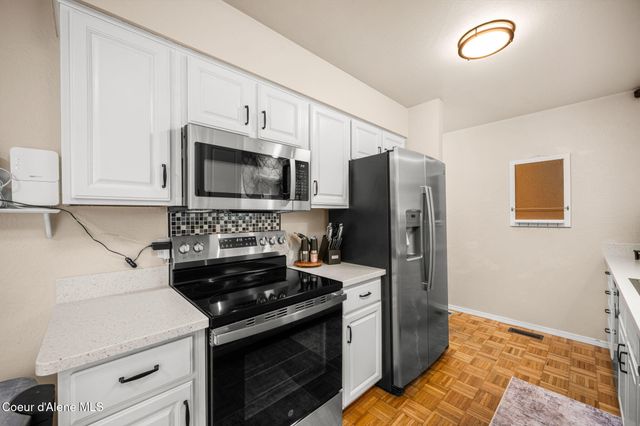 10220 N Reed Rd, Hayden, ID 83835