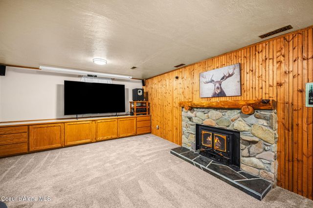 10220 N Reed Rd, Hayden, ID 83835