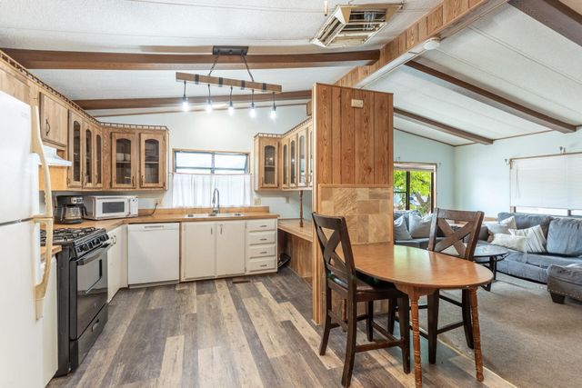 7252 Whitehouse Drive, 86, Anderson, CA 96007