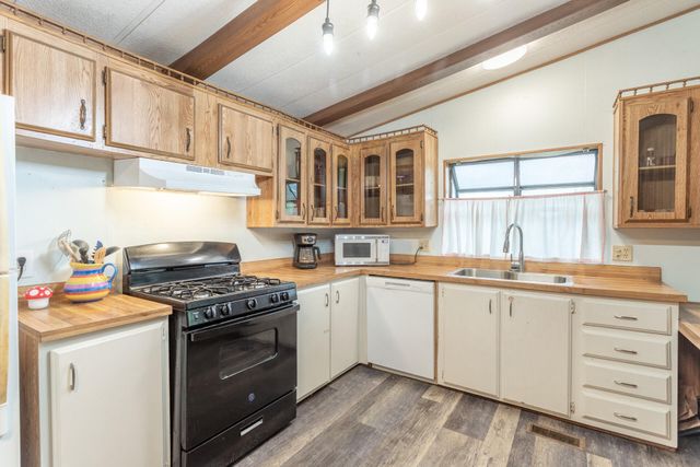 7252 Whitehouse Drive, 86, Anderson, CA 96007