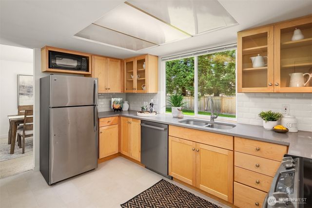 13102 111th Place NE, Kirkland, WA 98034