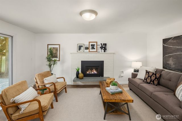 13102 111th Place NE, Kirkland, WA 98034