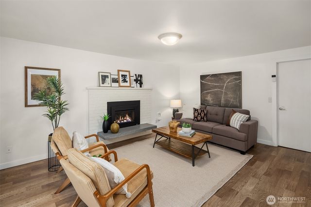 13102 111th Place NE, Kirkland, WA 98034