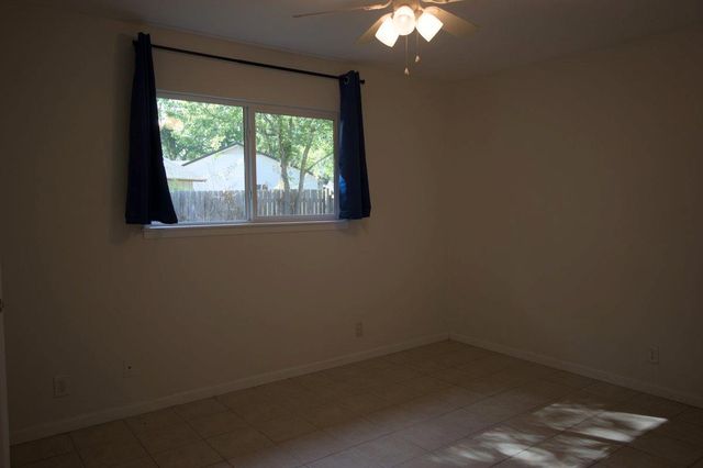 5204 Village TRL, Austin, TX 78744