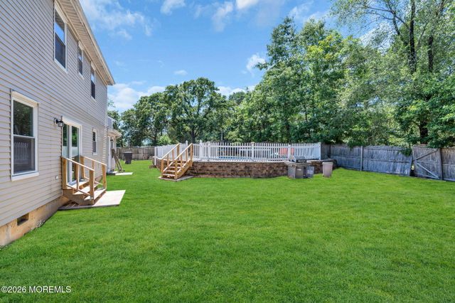 5 Buxton Court, Barnegat, NJ 08005