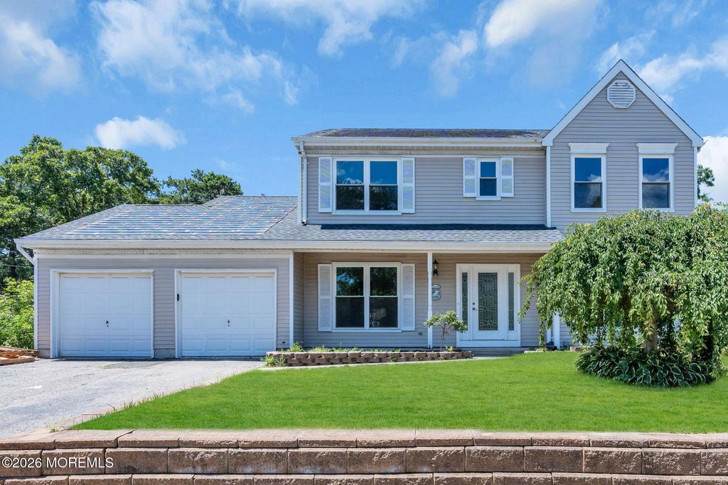 5 Buxton Court, Barnegat, NJ 08005