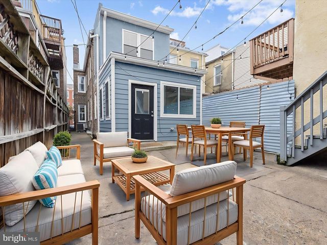 1512 S CHARLES ST, Baltimore, MD 21230
