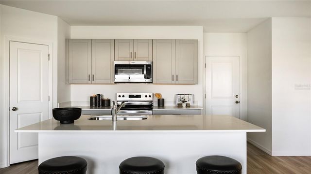 6036 NAVONA WAY, Winter Haven, FL 33884