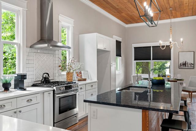 917 HAYS ST, San Antonio, TX 78202