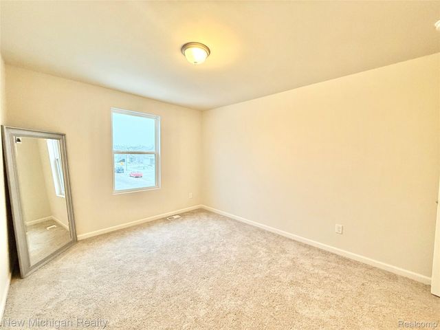 6079 Regency Drive, Burton, MI 48519