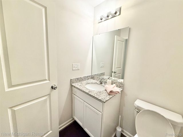 6079 Regency Drive, Burton, MI 48519