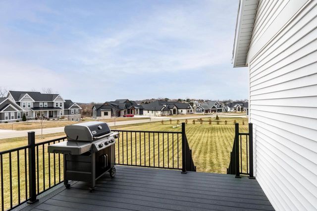 6629 Morning Dew Lane, Sun Prairie, WI 53590