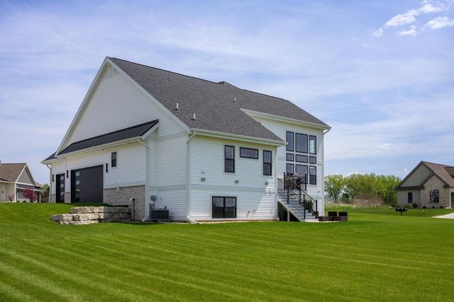 6629 Morning Dew Lane, Sun Prairie, WI 53590