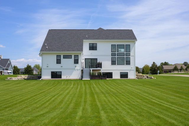 6629 Morning Dew Lane, Sun Prairie, WI 53590