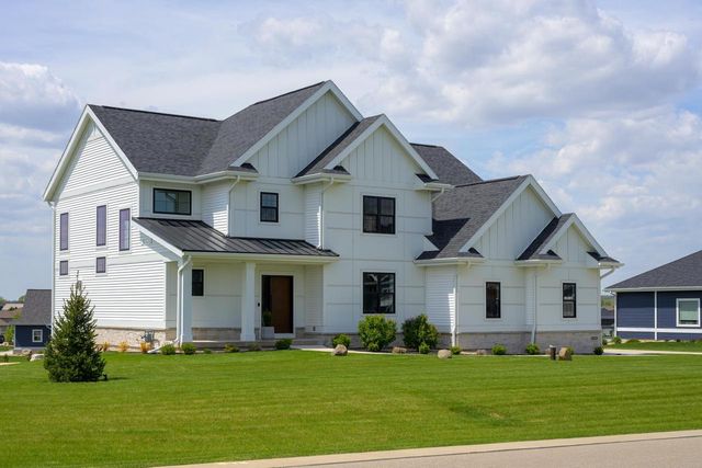 6629 Morning Dew Lane, Sun Prairie, WI 53590