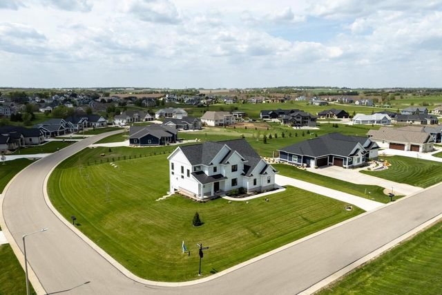 6629 Morning Dew Lane, Sun Prairie, WI 53590