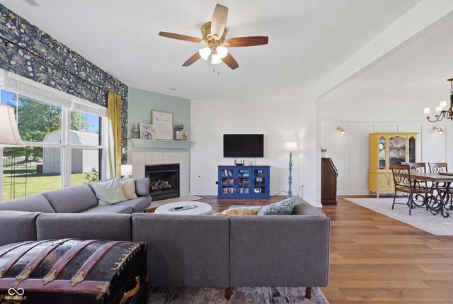 6116 W Morgan Court, New Palestine, IN 46163