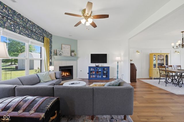 6116 W Morgan Court, New Palestine, IN 46163