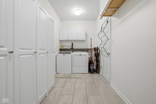 6116 W Morgan Court, New Palestine, IN 46163