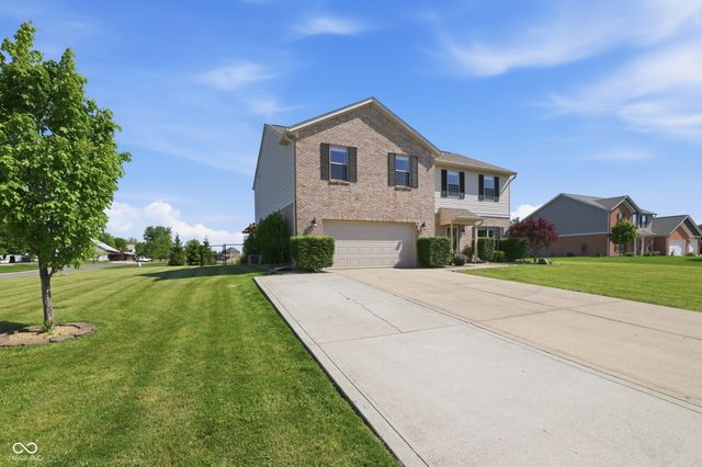 6116 W Morgan Court, New Palestine, IN 46163