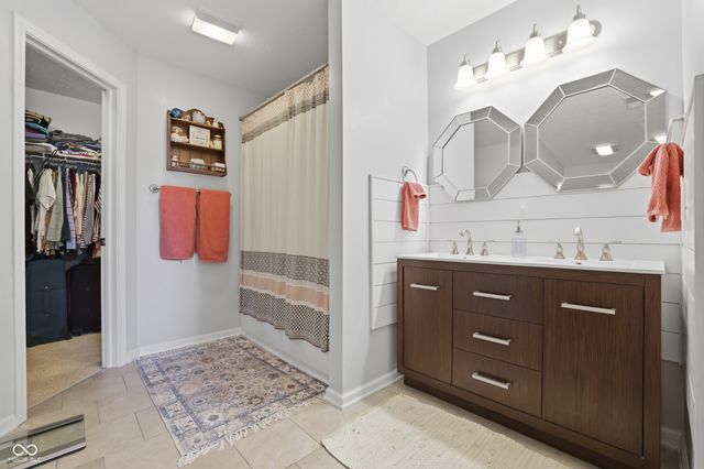 6116 W Morgan Court, New Palestine, IN 46163