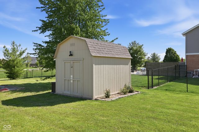 6116 W Morgan Court, New Palestine, IN 46163