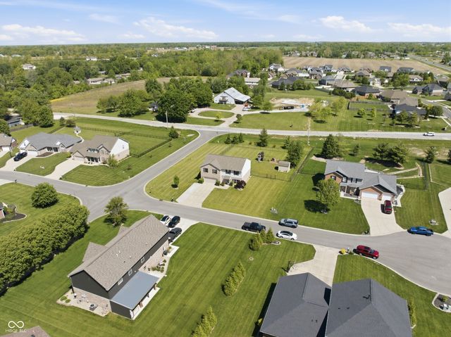 6116 W Morgan Court, New Palestine, IN 46163
