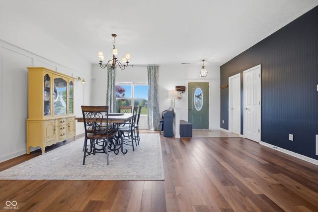 6116 W Morgan Court, New Palestine, IN 46163