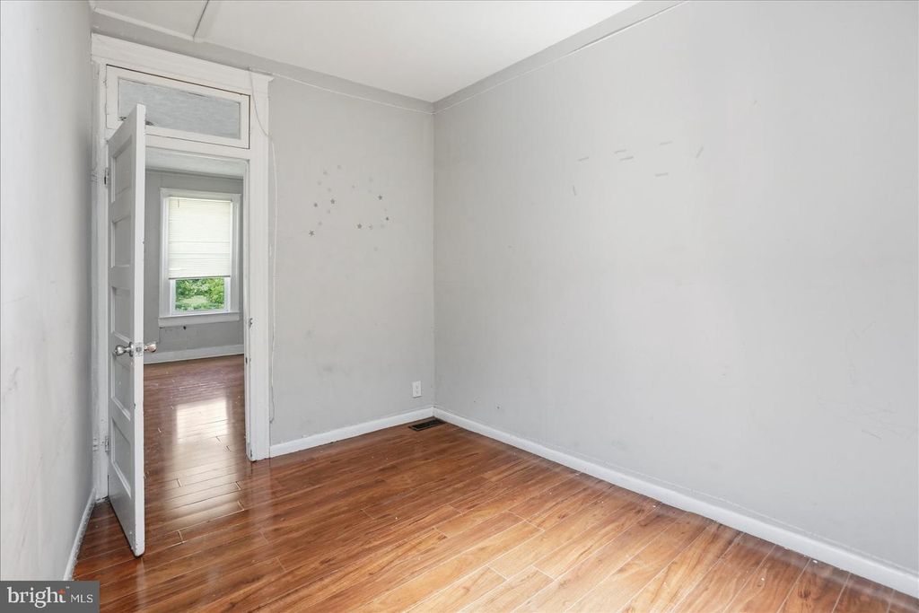 Image 18 of property listing at 3823 BELAIR RD, Baltimore, MD 21213