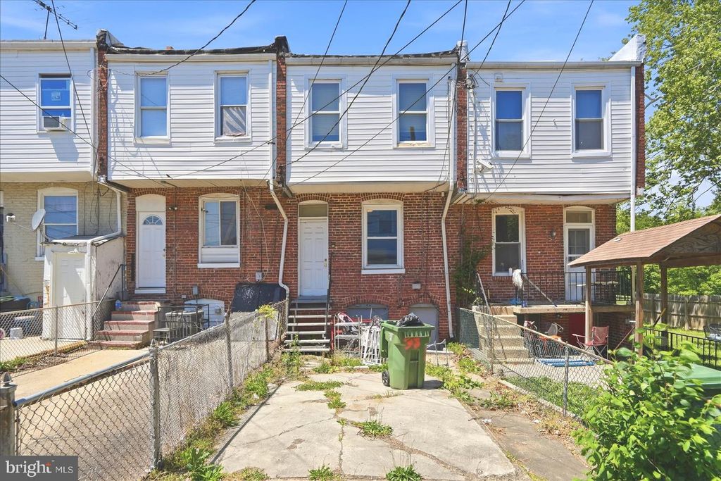 Image 24 of property listing at 3823 BELAIR RD, Baltimore, MD 21213