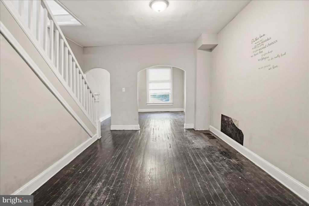 Image 7 of property listing at 3823 BELAIR RD, Baltimore, MD 21213