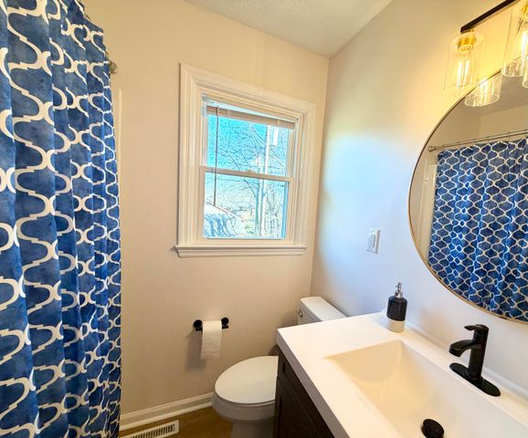 3760 Niagara Drive, Lexington, KY 40517