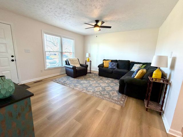 3760 Niagara Drive, Lexington, KY 40517