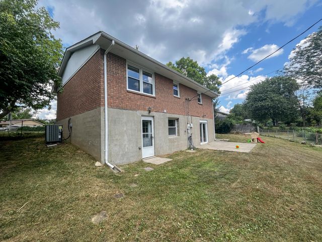 3760 Niagara Drive, Lexington, KY 40517