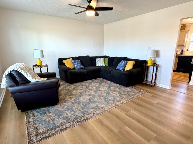 3760 Niagara Drive, Lexington, KY 40517