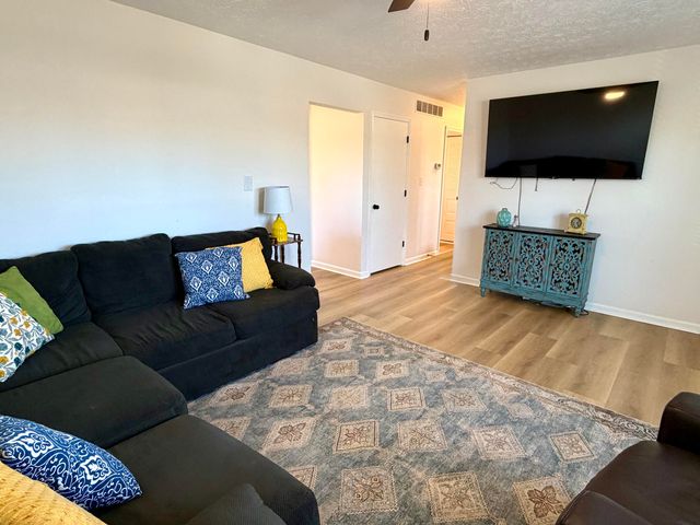 3760 Niagara Drive, Lexington, KY 40517