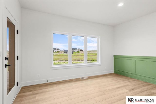 11104 S 218th Street, Gretna, NE 68028