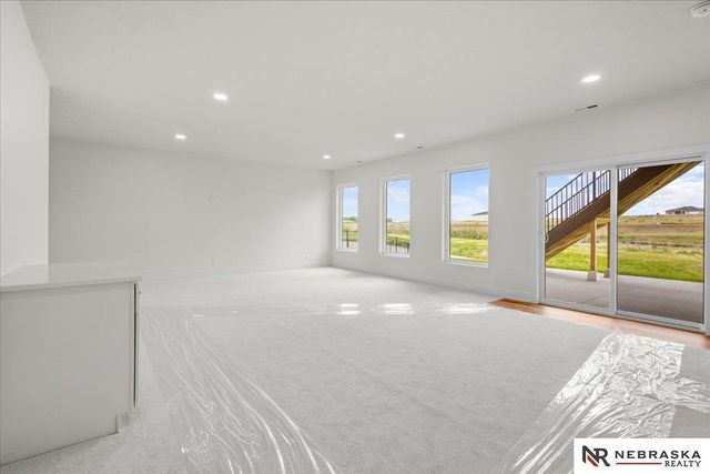 11104 S 218th Street, Gretna, NE 68028